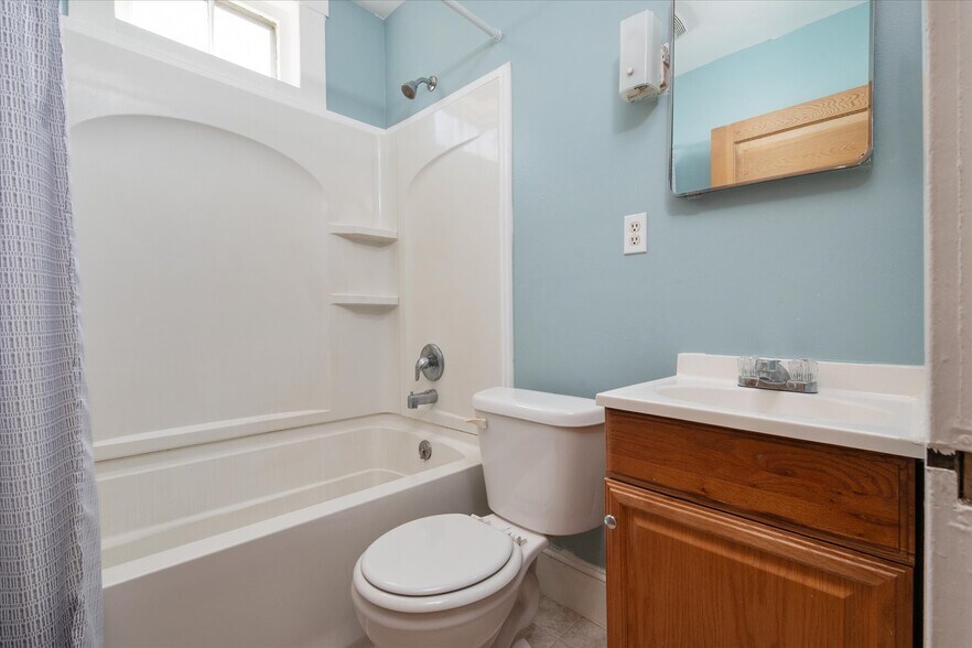 More Photos Of 104 Maple Ave, Chestertown Apartments For Sale