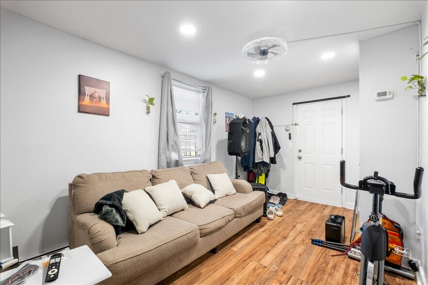 More Photos Of 97 Waverly St, Yonkers Apartments For Sale