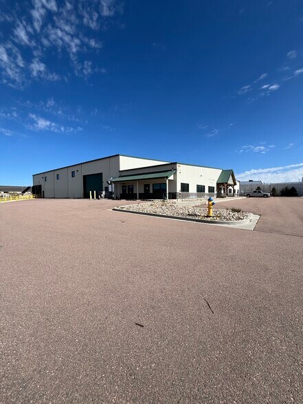 More Photos Of 3370 Drennan Industrial Loop S, Colorado Springs Flex For Lease