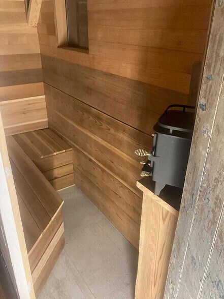 More Photos Of 514 State St, Hudson Apartments For Sale