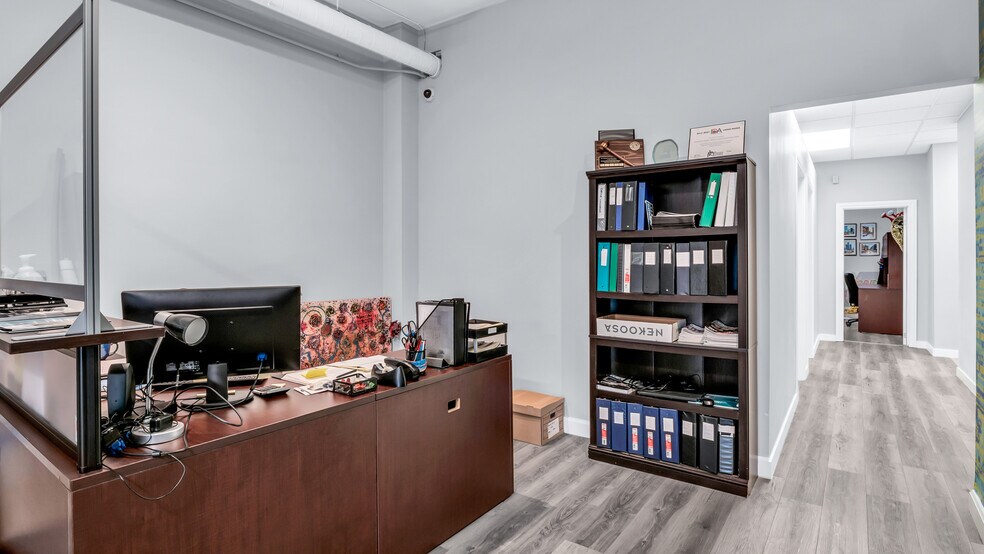 More Photos Of 484 Pelissier St, Windsor Office For Sale