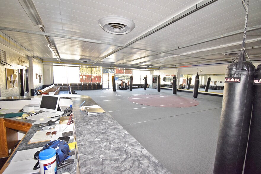 More Photos Of 2005-2009 Central Ave, Ceres Freestanding For Sale