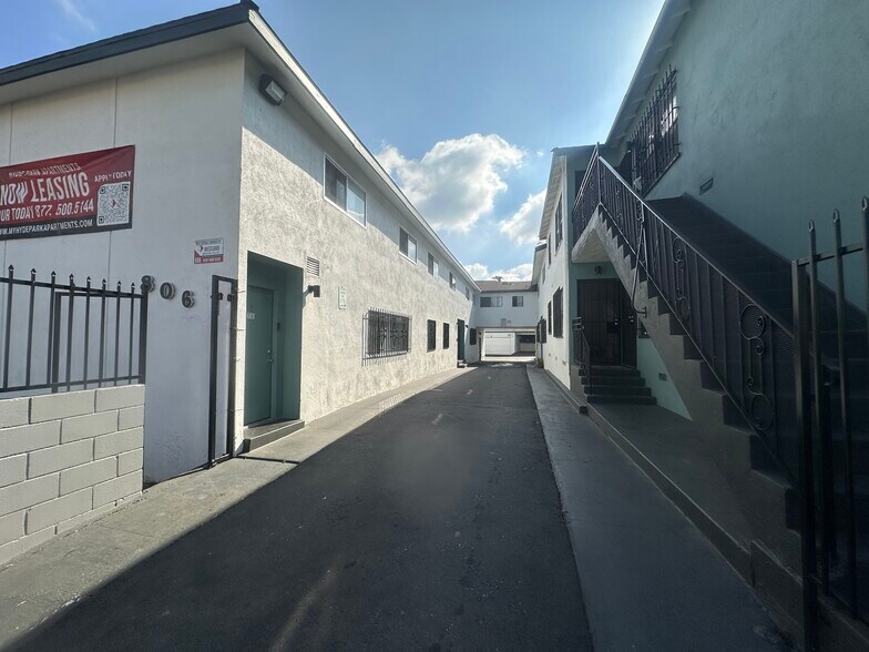 More Photos Of 806 E Hyde Park Blvd, Inglewood Apartments For Sale