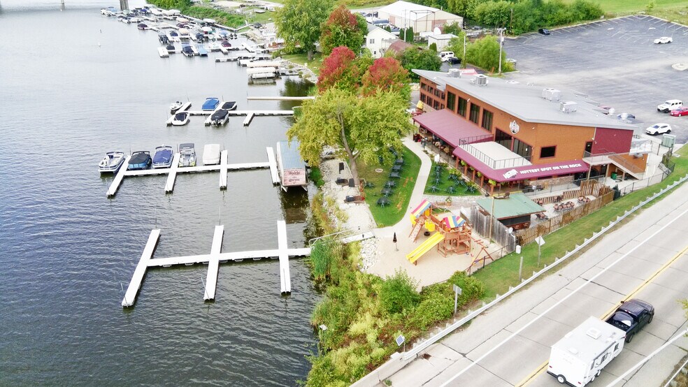 More Photos Of 709 & 718 State 59 Rd, Edgerton General Retail For Sale