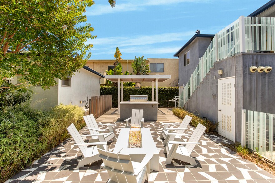 More Photos Of 1446-1448 Yale St, Santa Monica Apartments For Sale