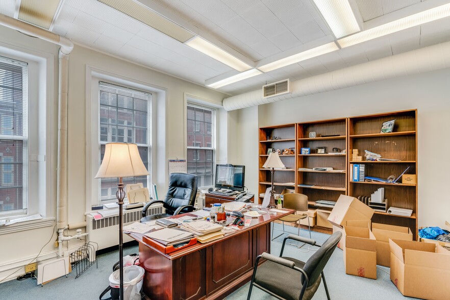 More Photos Of 115 Chestnut St, Philadelphia Office For Lease