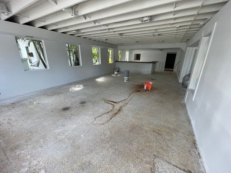 More Photos Of 1202 Simonton St, Key West Restaurant For Sale