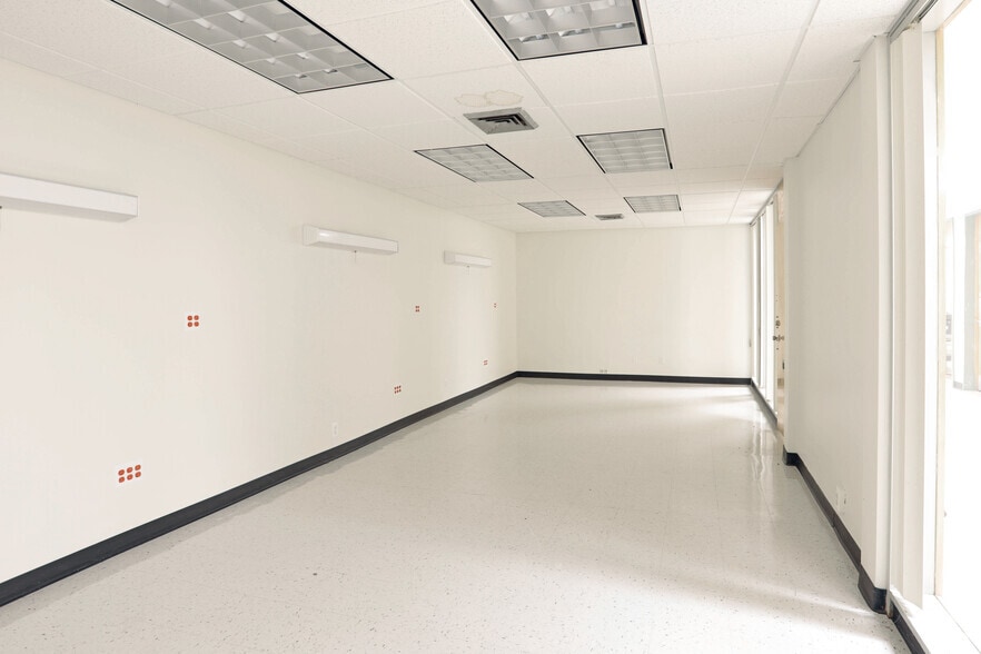 More Photos Of 11000 W McNichols Rd, Detroit Office Residential For Lease