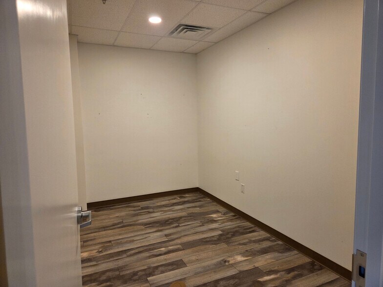 More Photos Of 25663 Smotherman Rd, Frisco Office For Lease