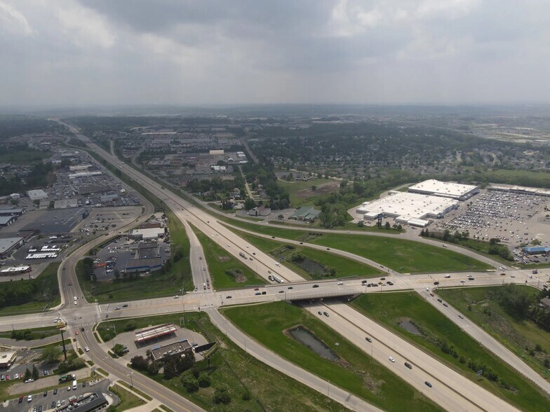 More Photos Of 5335 E Frontage Rd NW, Rochester Unknown For Lease
