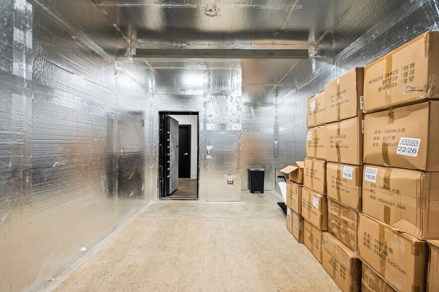 More Photos Of 1440 Cota Ave, Long Beach Distribution For Lease