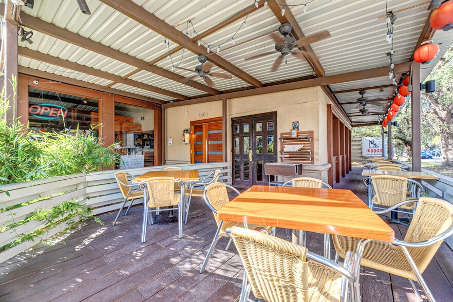 More Photos Of 4464 Montrose Blvd, Houston Specialty For Lease