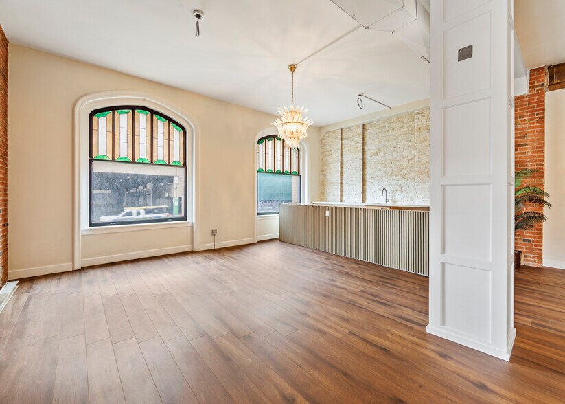 More Photos Of 130 E Kiowa Ave, Colorado Springs Apartments For Sale