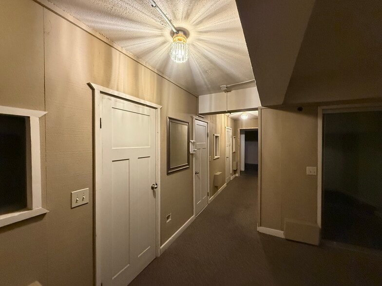 More Photos Of 920 Garland Ave, Spokane General Retail For Lease