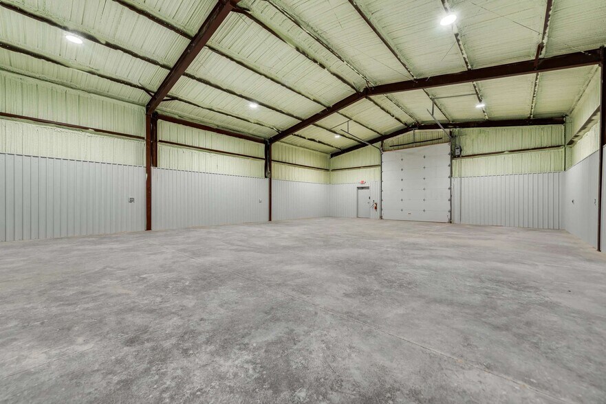 More Photos Of 1714 N FM 1788, Midland Warehouse For Lease