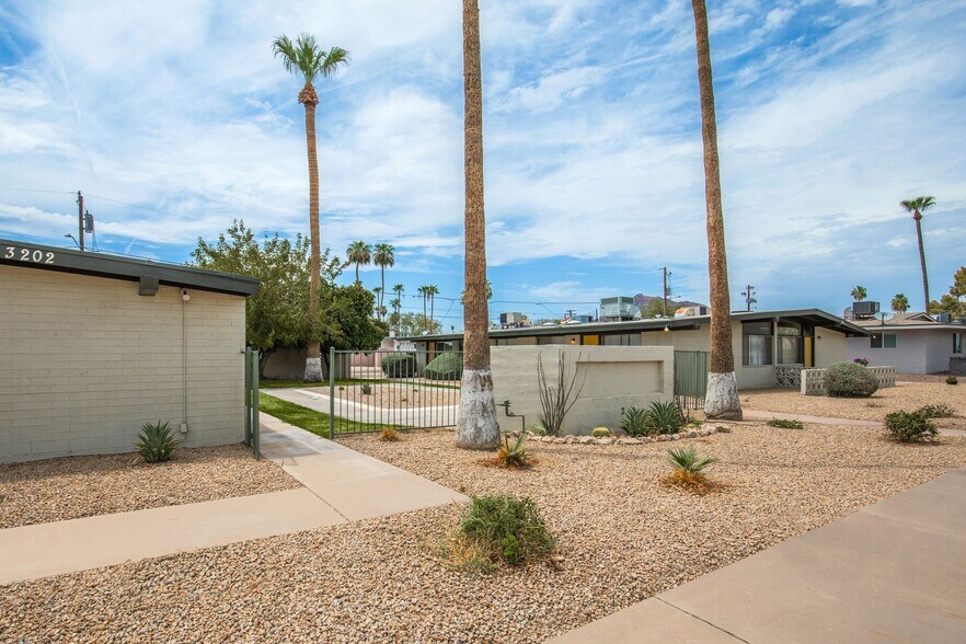 More Photos Of 3202-3208 N 68th St, Scottsdale Apartments For Sale