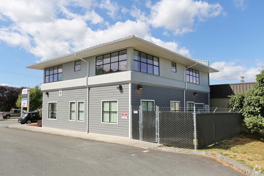 More Photos Of 2210 Riverside Dr, Mount Vernon Office For Lease