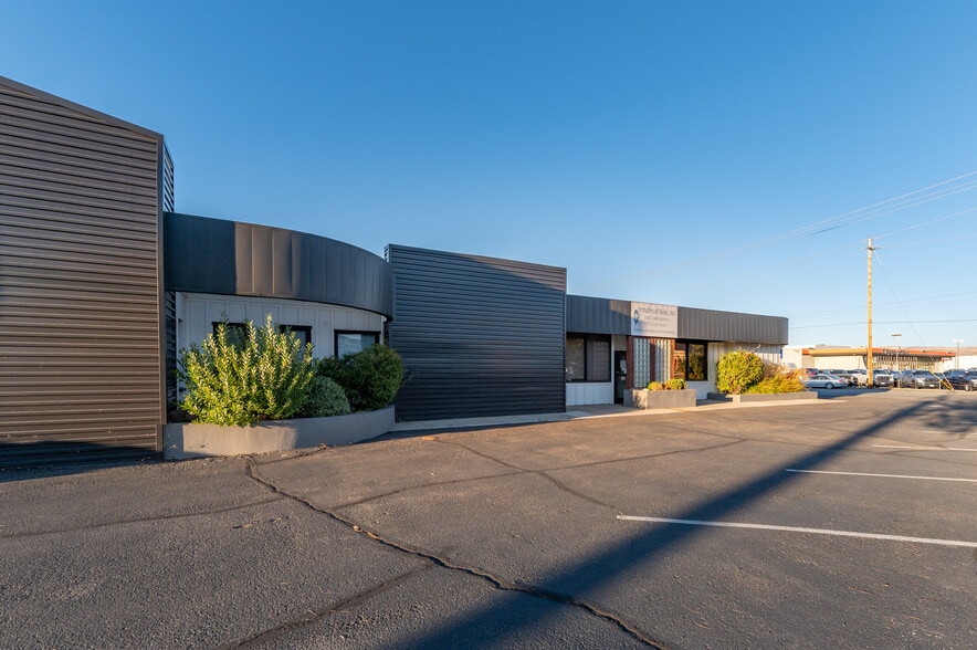 More Photos Of 3189 Mill St, Reno Office For Sale