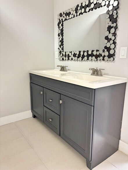 More Photos Of 901 Clint Moore Rd, Boca Raton Loft Creative Space For Sale