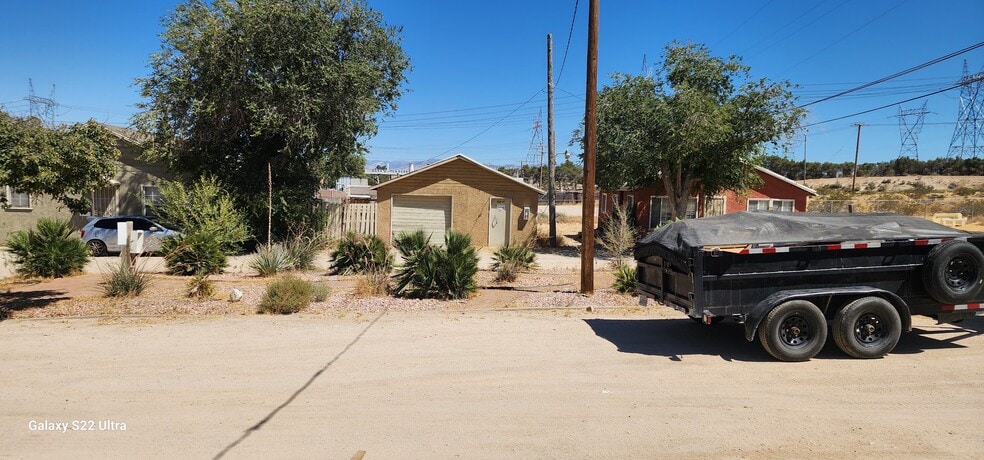 More Photos Of 17742 D St, Victorville Apartments For Sale