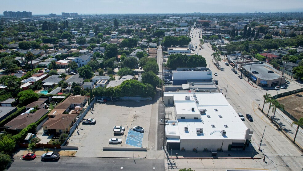 More Photos Of 12430-12464 W Washington Blvd, Los Angeles Freestanding For Lease