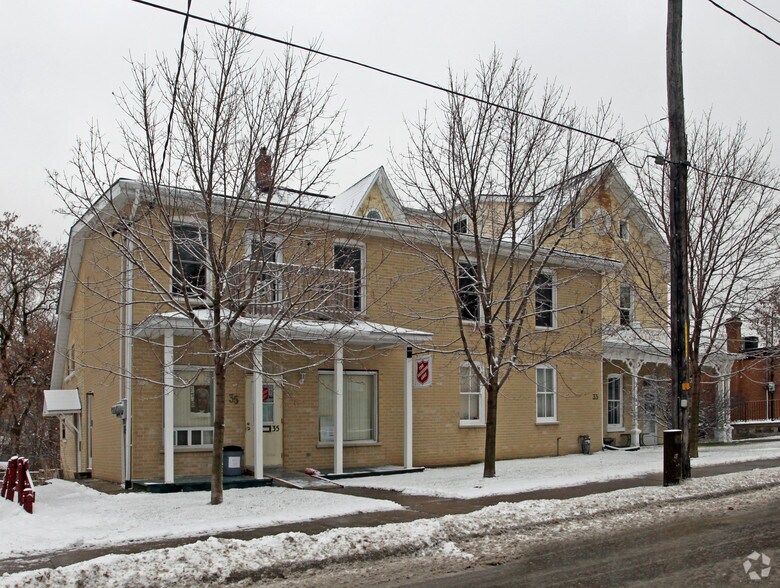 More Photos Of 35 N Toronto St, Uxbridge Apartments For Sale