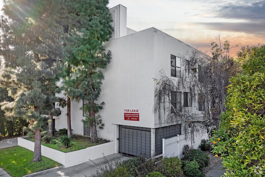 More Photos Of 1527 Veteran Ave, Los Angeles Apartments For Sale