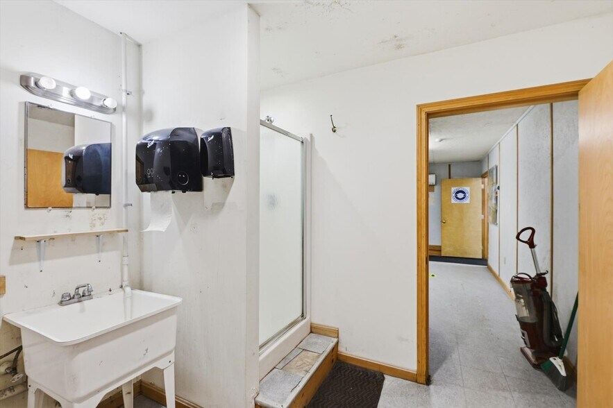 More Photos Of 58 Main st, Charlestown Office For Sale