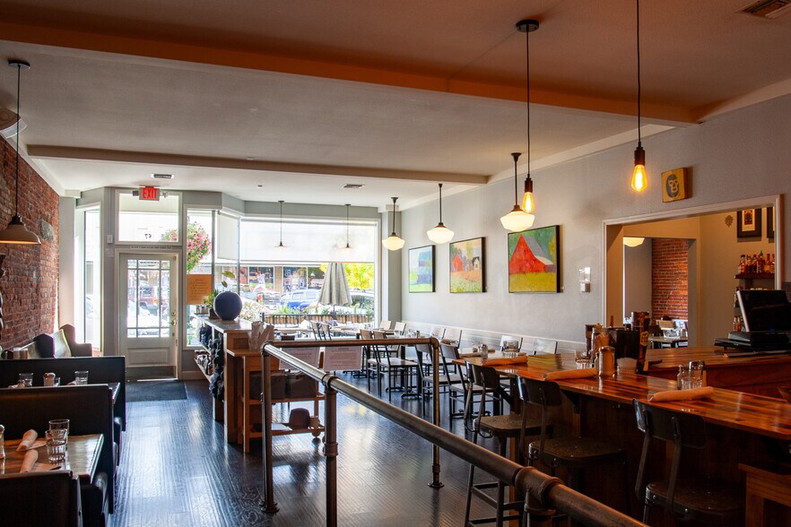 More Photos Of 57 E Main St, Walla Walla Restaurant For Lease