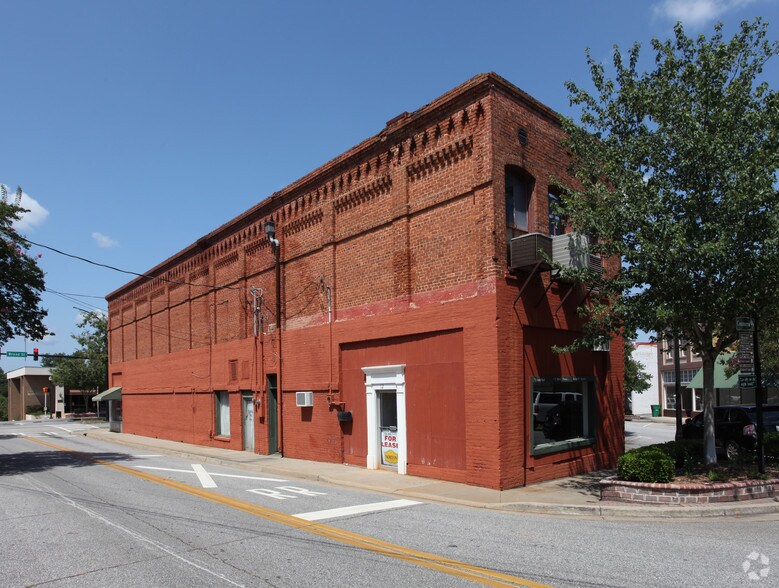 More Photos Of 1736 N Broad St, Commerce Office For Lease