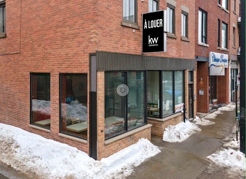 Primary Photo Of 1821 Rue Ontario E, Montréal Storefront Retail Residential For Lease