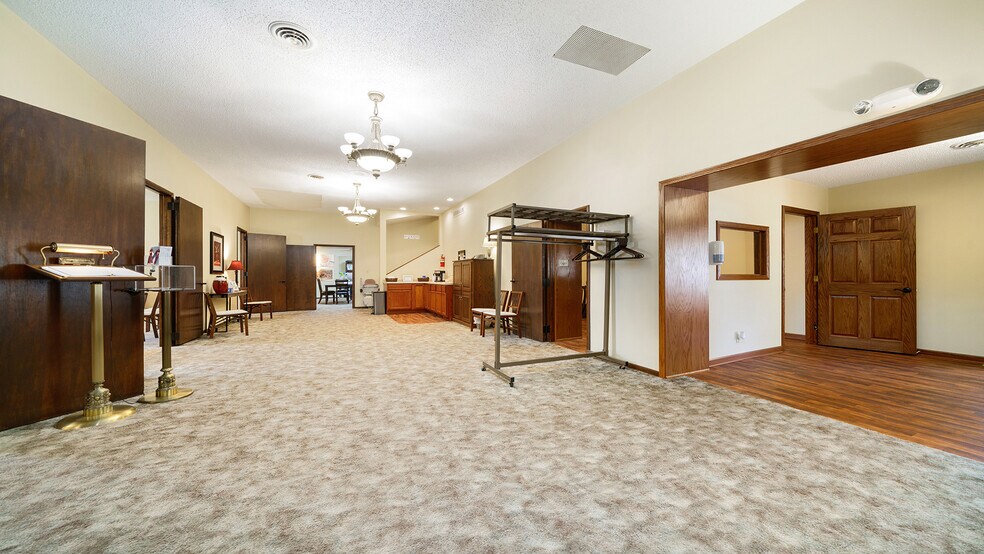 More Photos Of 110 E Dixon St, Polo Specialty For Sale