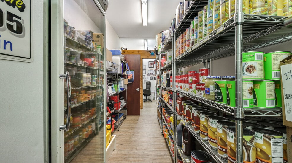 More Photos Of 909 W Main St, Cameron General Retail For Sale