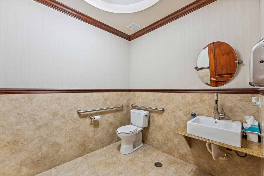 More Photos Of 3945 W Atlantic Ave, Delray Beach Office For Lease