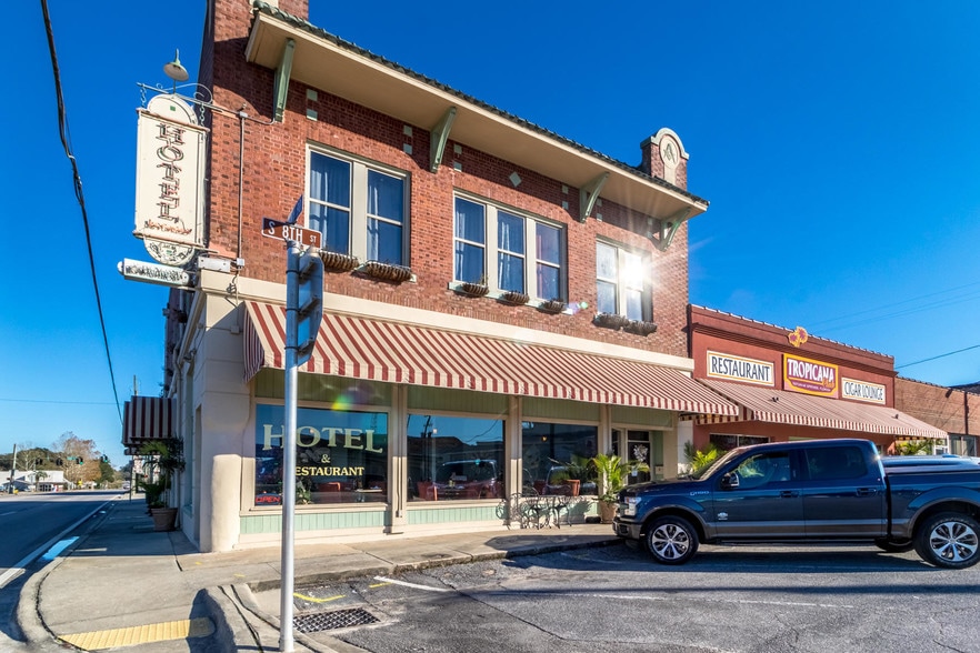 More Photos Of 400 E Nelson Ave, Defuniak Springs Hotel For Sale