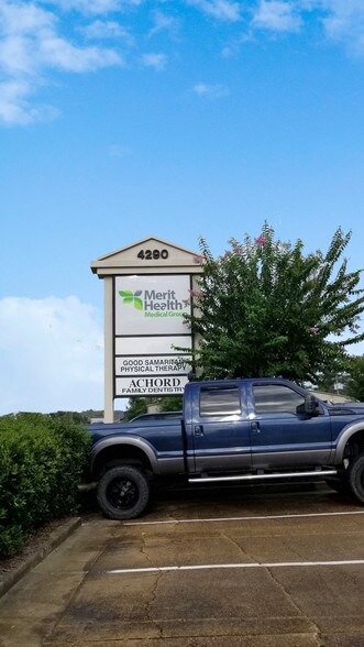 More Photos Of 4290 Lakeland Dr, Flowood Medical For Sale