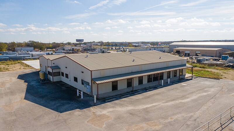 More Photos Of 108 McNutt Rd, Hutto Warehouse For Lease