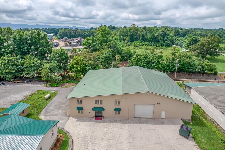 More Photos Of 3545 W Market St, Johnson City Industrial For Sale
