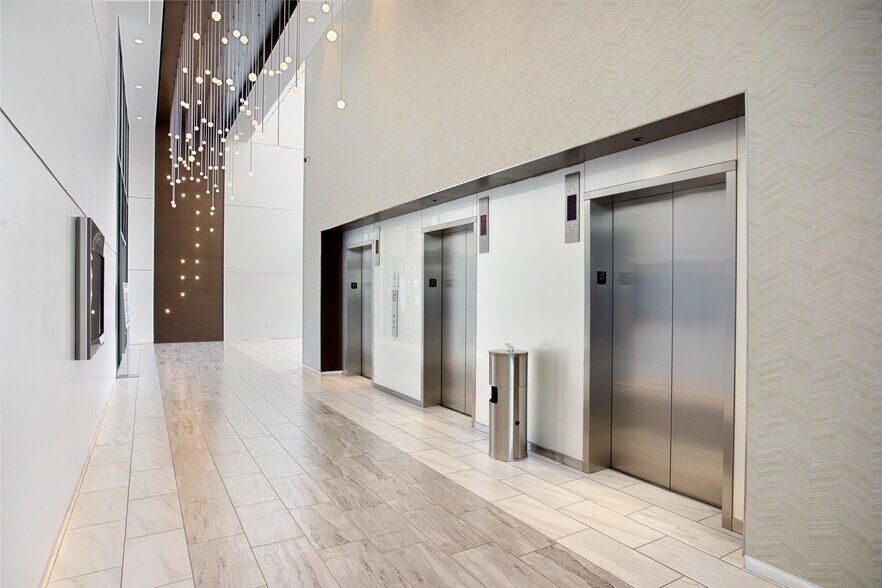 More Photos Of 9440 Santa Monica Blvd, Beverly Hills Office For Lease