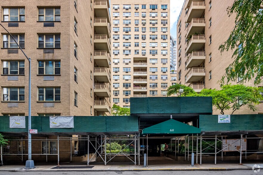 More Photos Of 415 E 52nd St, New York Apartments For Lease