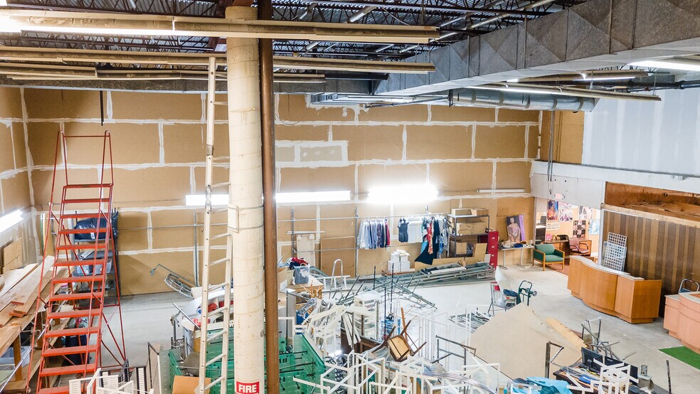More Photos Of 3149 W Hallandale Beach Blvd, Hallandale Warehouse For Lease