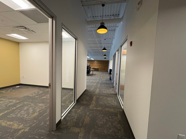 More Photos Of 1330 Win Hentschel Blvd, West Lafayette Office For Lease