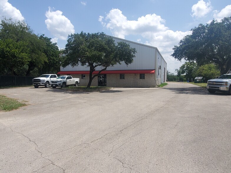 Primary Photo Of 4938 Enterprise Dr, San Antonio Warehouse For Lease