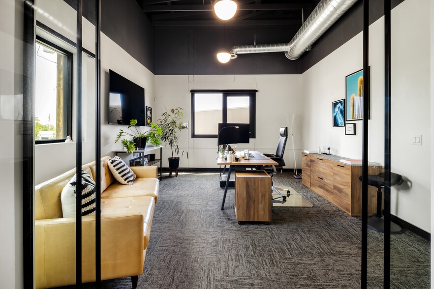 More Photos Of 2192 W College Ave, Englewood Warehouse For Sale