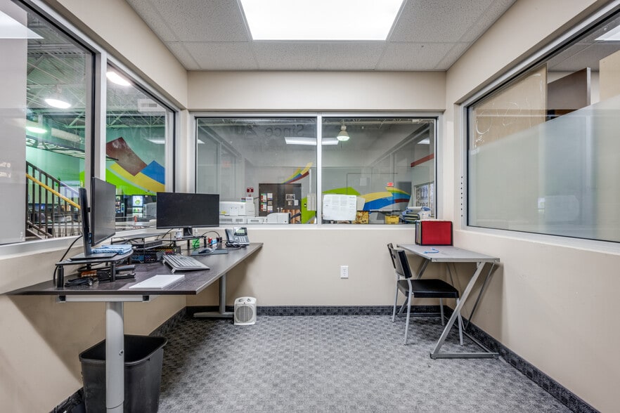 More Photos Of 1800 Shady Oaks Dr, Denton Light Distribution For Lease