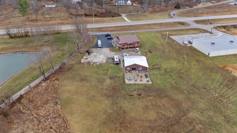 More Photos Of 714 N Saint Mary St, Pilot Knob Freestanding For Sale