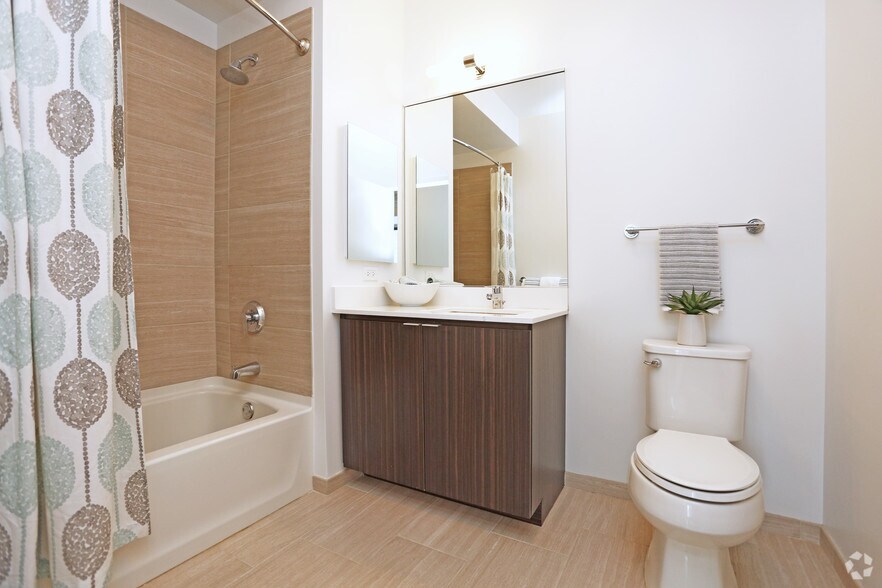 More Photos Of 200 N Michigan Ave, Chicago Apartments For Lease