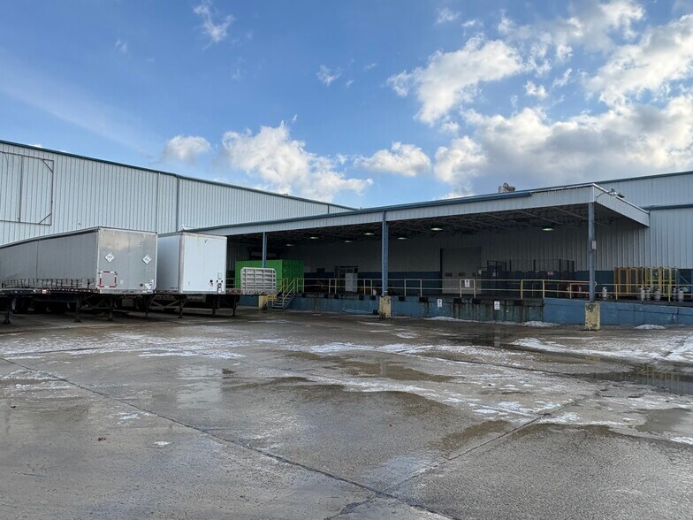 More Photos Of 2198 University Dr, Lemont Furnace Manufacturing For Sale