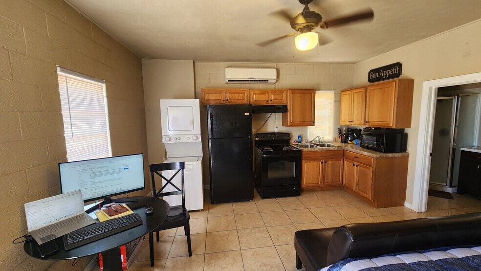 More Photos Of 9300 W County Road 60, Midland Flex For Sale