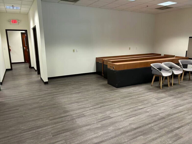 More Photos Of 975 Cobb Place Blvd NW, Kennesaw Light Distribution For Lease
